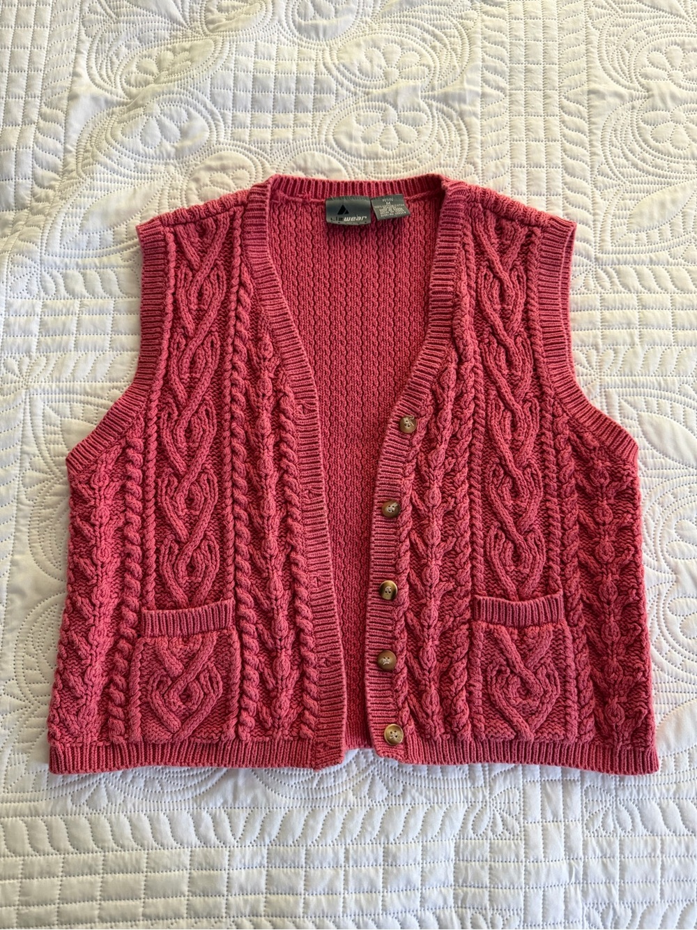 Women’s Cable Knit Button-Front Sweater Vest Pink LizWear Medium-P